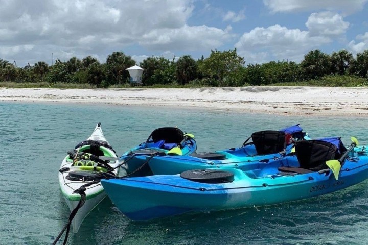 a small boat in a body of water